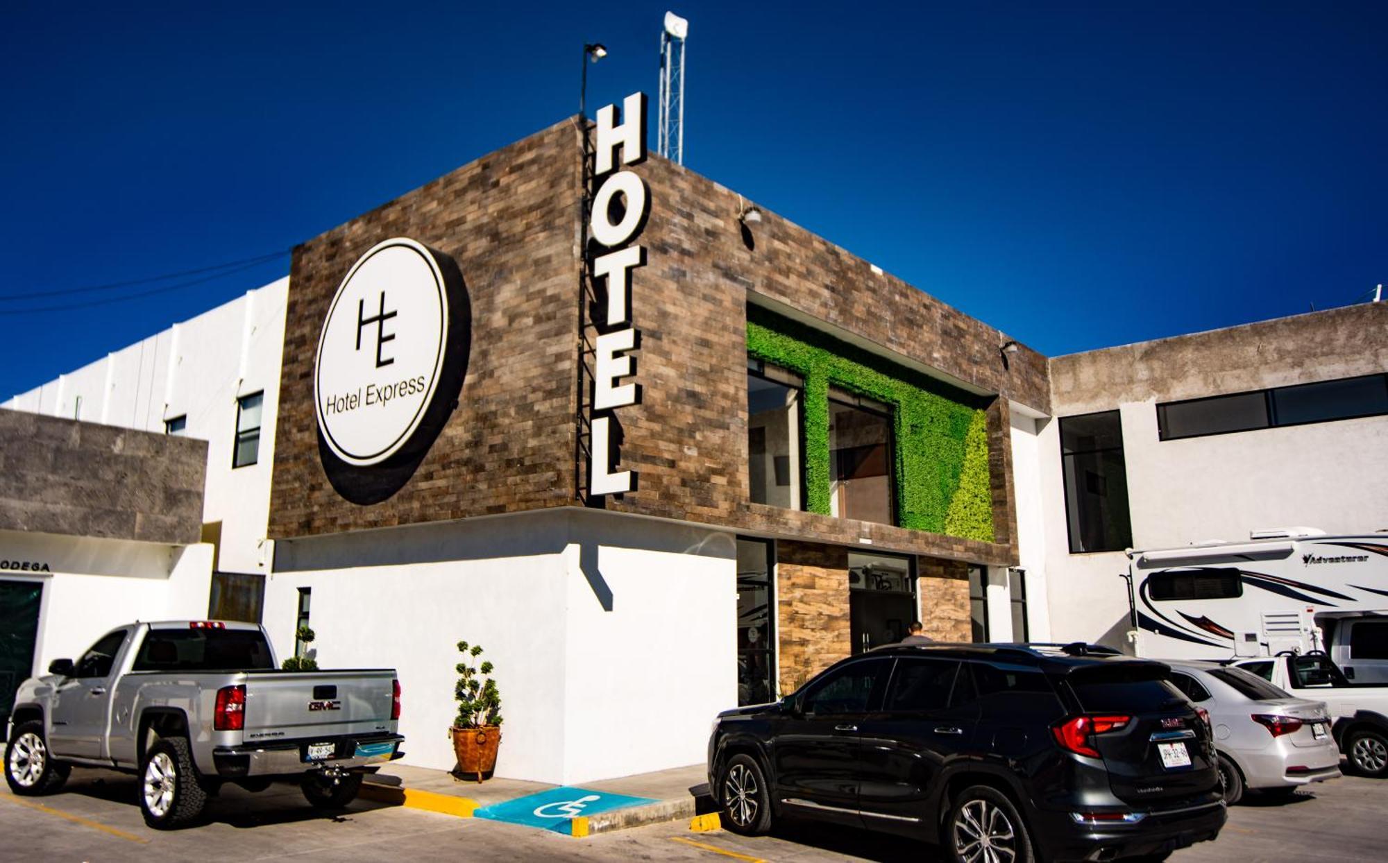 Hotel Express Jerez Jerez de García Salinas Exterior foto